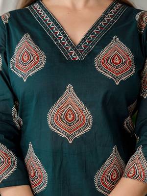 Women Ethnic Motifs Printed Regular Kurta with Trousers & Dupatta 4