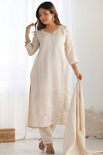 Women Ethnic Motifs Embroidered Kurta with Trousers & Dupatta