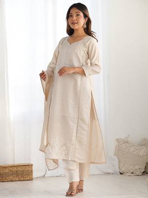 Women Ethnic Motifs Embroidered Kurta with Trousers & Dupatta 4