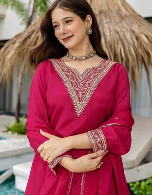 Women Ethnic Motifs Embroidered Thread Work Kurta with Palazzos & Dupatta 2