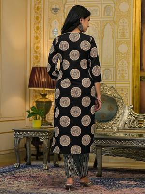 Women Ethnic Motifs Printed Regular Thread Work Kurta with Palazzos & With Dupatta 3