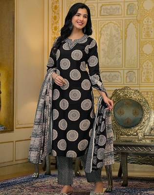 Women Ethnic Motifs Printed Regular Thread Work Kurta with Palazzos & With Dupatta 4
