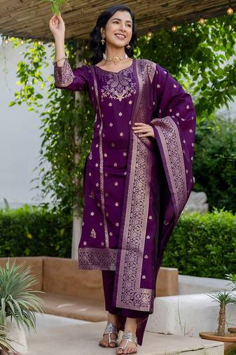 Women Woven Design Kurta with Trousers & Dupatta