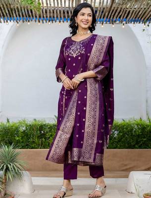 Women Woven Design Kurta with Trousers & Dupatta 4