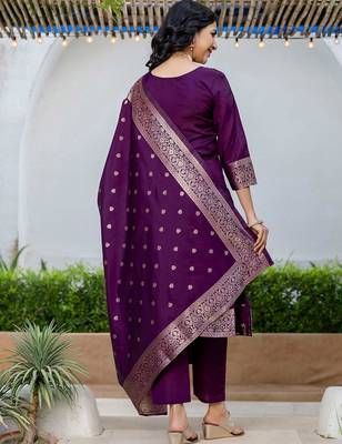 Women Woven Design Kurta with Trousers & Dupatta 5