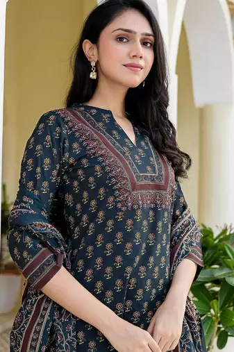 Women Ethnic Motifs Print Regular Kurta with Trousers & With Dupatta