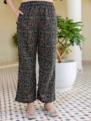 Women Ethnic Motifs Print Regular Kurta with Trousers & With Dupatta 6
