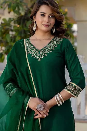 Women Ethnic Motifs Embroidered Kurta with Trousers & With Dupatta