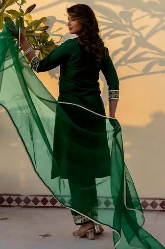 Women Ethnic Motifs Embroidered Kurta with Trousers & With Dupatta
