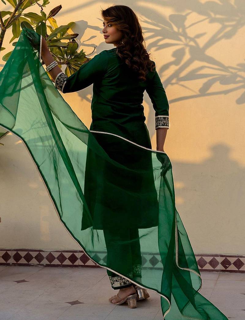 Women Ethnic Motifs Embroidered Kurta with Trousers & With Dupatta
