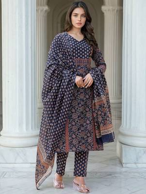 Women Ethnic Motifs Printed Kurta with Trousers & Dupatta 3