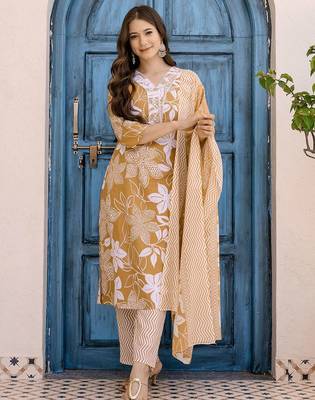 Women Floral Printed Mirror Work Kurta with Trousers & With Dupatta Kurta Sets 2