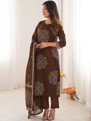 Women Ethnic Motifs Printed Regular Kurta with Trousers & With Dupatta 7