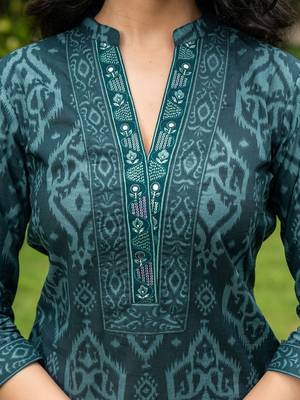 Women Ethnic Motifs Printed Kurta with Trousers & Dupatta 4