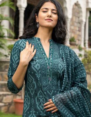 Women Ethnic Motifs Printed Kurta with Trousers & Dupatta 5