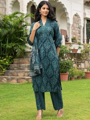 Women Ethnic Motifs Printed Kurta with Trousers & Dupatta 6