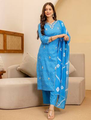 Women Leheriya Printed Kurta with Trousers & Dupatta 3