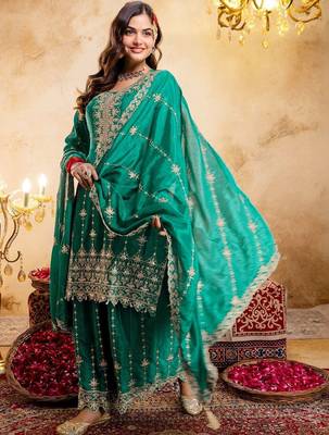 Women Ethnic Motifs Embroidered Regular Thread Work Kurta with Sharara & With Dupatta 6
