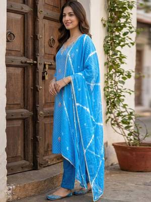 Women Printed Regular Thread Work Pure Cotton Kurta with Trousers & With Dupatta 4