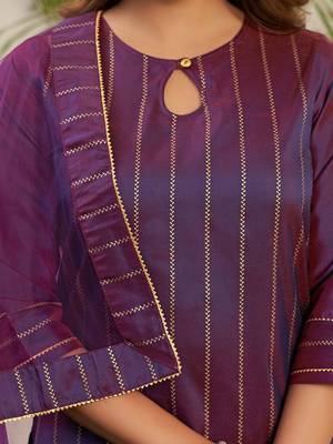 Women Striped Kurta with Palazzo & Dupatta 5
