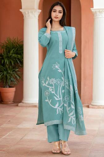 Women Floral Woven Design Kurta With Trousers & Dupatta