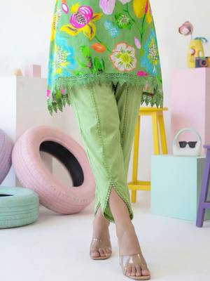 Women Floral Printed Regular Thread Work Silk Crepe Kurta with Trousers & With Dupatta 4