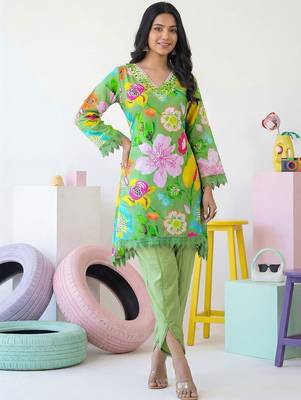 Women Floral Printed Regular Thread Work Silk Crepe Kurta with Trousers & With Dupatta 5
