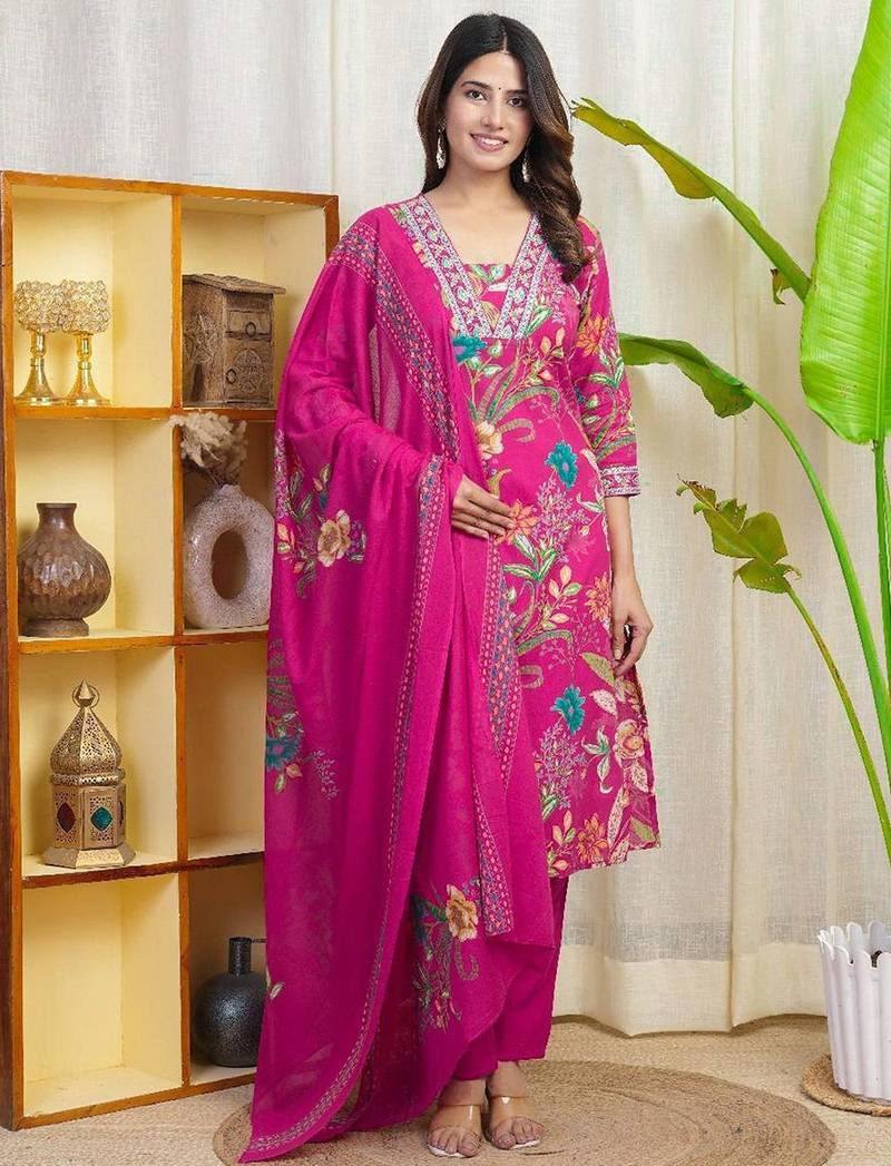 Women Floral Printed Sequinned Regular Straight Kurta with Trousers & Dupatta