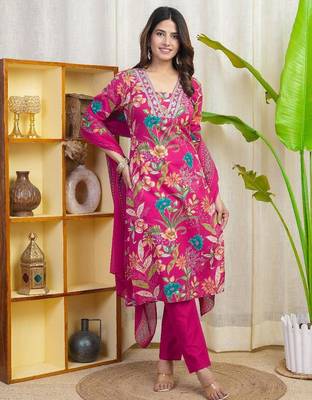 Women Floral Printed Sequinned Regular Straight Kurta with Trousers & Dupatta 3