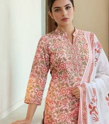 Women Floral Printed Kurta with Trousers & Dupatta