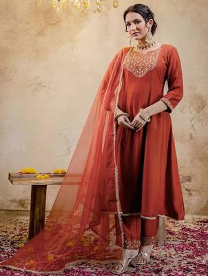 Ethnic Motifs Embroidered Anarkali Sequinned Kurta With Trousers & Dupatta 6