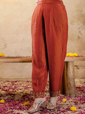Ethnic Motifs Embroidered Anarkali Sequinned Kurta With Trousers & Dupatta 7
