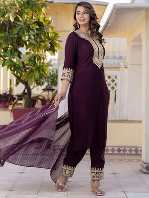 Women Floral Embroidered Kurta with Trousers & Dupatta 4