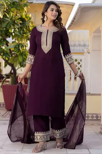 Women Floral Embroidered Kurta with Trousers & Dupatta