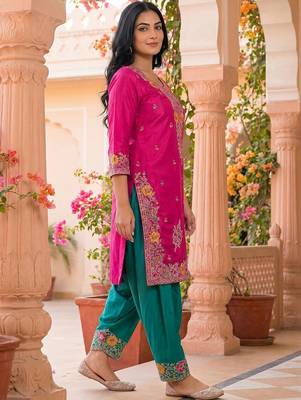 Women Floral Embroidered Regular Thread Work Kurta with Patiala & With Dupatta 6