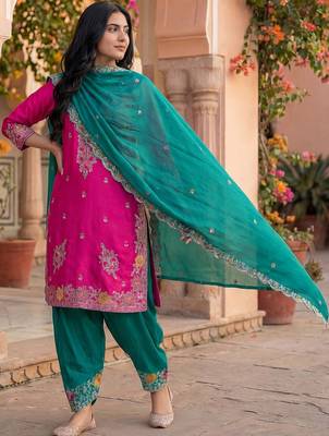 Women Floral Embroidered Regular Thread Work Kurta with Patiala & With Dupatta 7