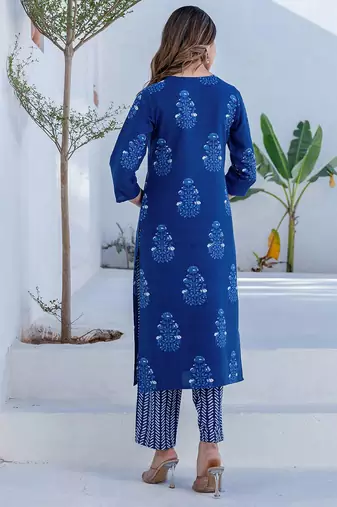 Floral Printed V-Neck Straight Kurta With Trousers & Dupatta