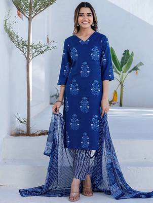 Floral Printed V-Neck Straight Kurta With Trousers & Dupatta 5