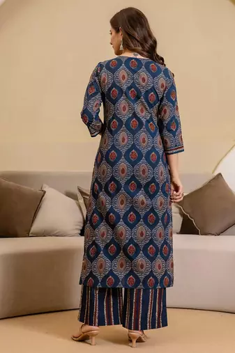 Women Geometric Printed Kurta with Palazzos & Dupatta