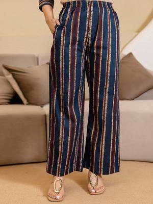 Women Geometric Printed Kurta with Palazzos & Dupatta 7
