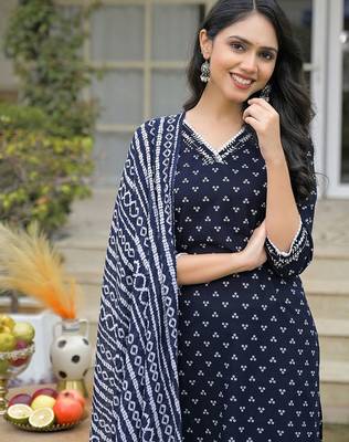 Women Ethnic Motifs Printed Regular Thread Work Kurta with Palazzos & With Dupatta 2