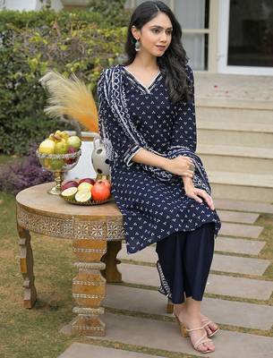 Women Ethnic Motifs Printed Regular Thread Work Kurta with Palazzos & With Dupatta 6