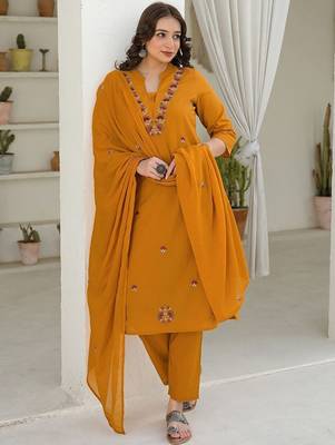Women Ethnic Motifs Embroidered Regular Thread Work Kurta with Trousers & With Dupatta 4