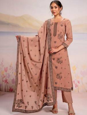 Women Floral Printed Regular Pure Cotton Kurta with Trousers & With Dupatta 5