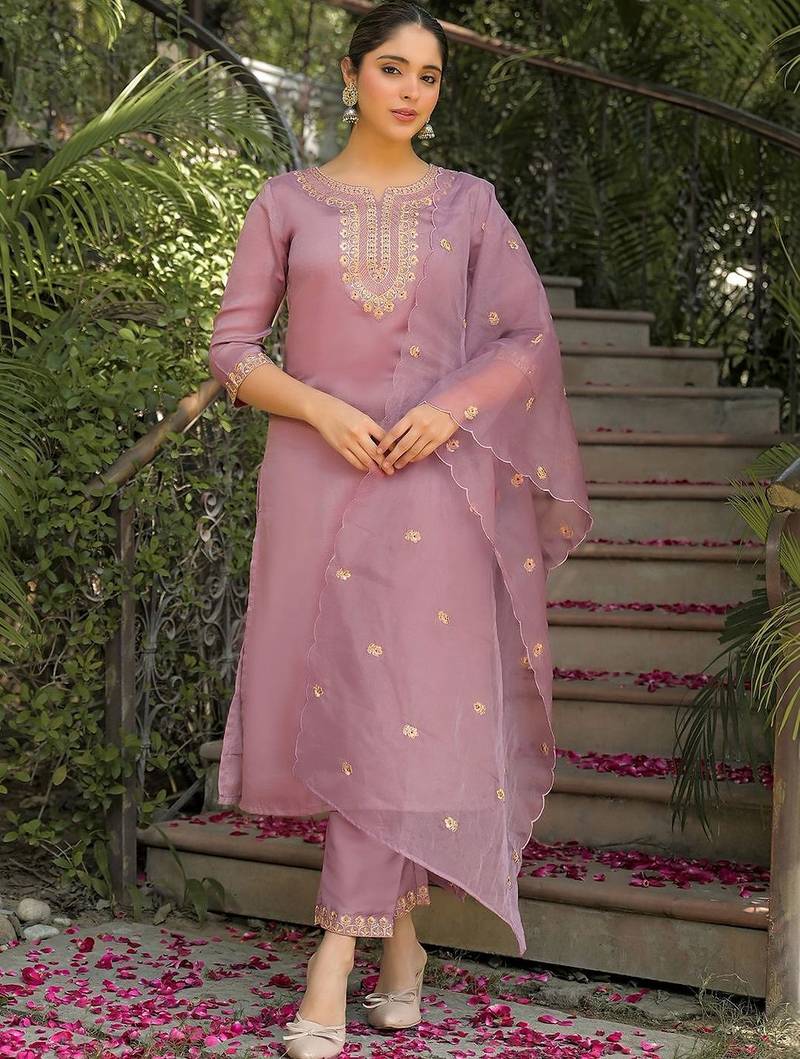 Women Ethnic Motifs Embroidered Regular Thread Work Kurta with Trousers & With Dupatta