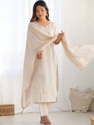 Women Ethnic Motifs Embroidered Regular Sequinned Pure Silk Kurta with Trousers & With Dupatta 3