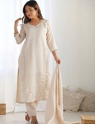 Women Ethnic Motifs Embroidered Regular Sequinned Pure Silk Kurta with Trousers & With Dupatta 5