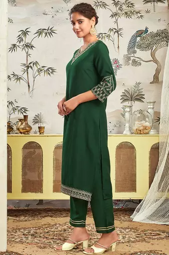 Women Ethnic Motifs Embroidered Kurta with Trousers & Dupatta