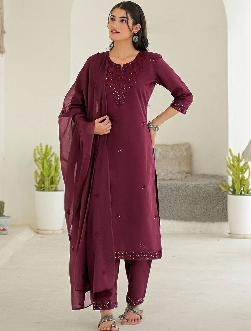 Women Ethnic Motifs Embroidered Regular Thread Work Kurta with Trousers & With Dupatta