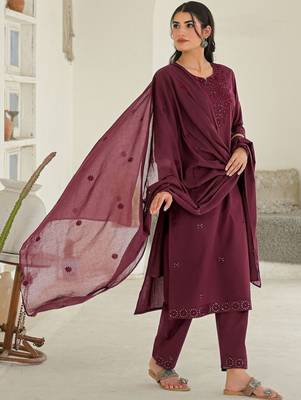 Women Ethnic Motifs Embroidered Regular Thread Work Kurta with Trousers & With Dupatta 5